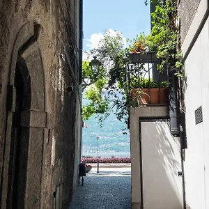 Camelia House Bellano