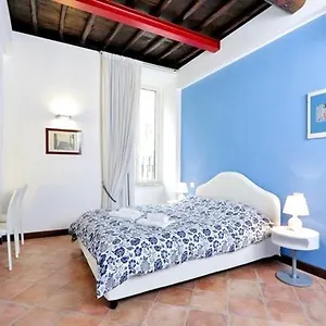 relais-cavour-133.it-romehotels.com/